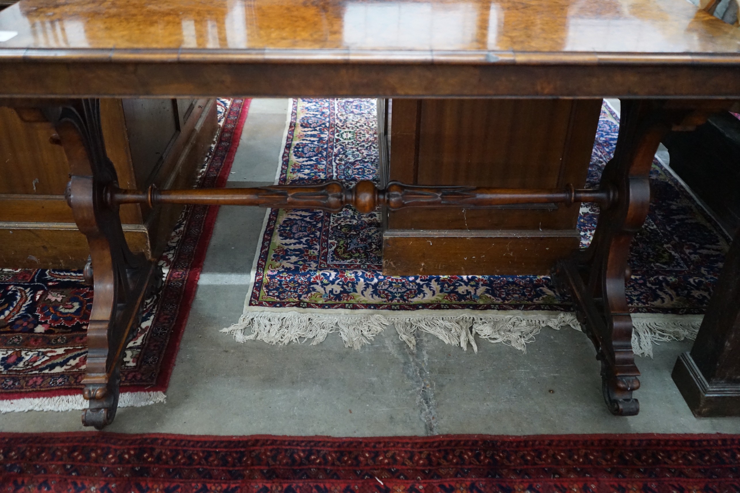 A Victorian rectangular figured walnut centre table, width 106cm, depth 50cm, height 72cm